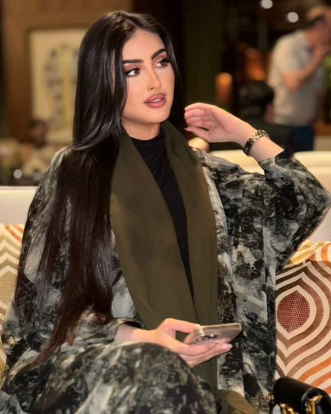 Noir Veil Élysée Abaya- Mavenne Bi