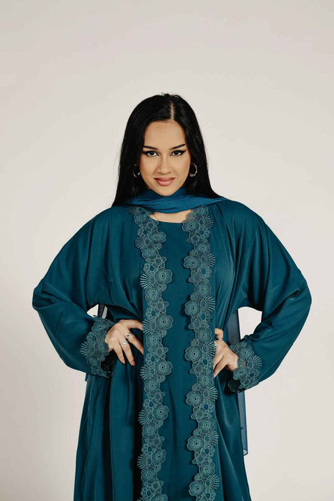 Azure Élan Abaya Set- Mavenne Bi