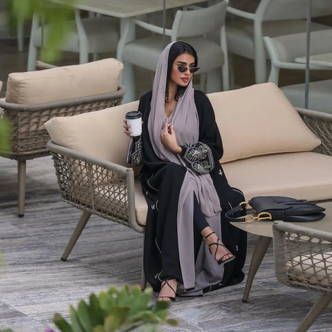Mavenne Bi – The Noir Grace Embroidered Open Abaya