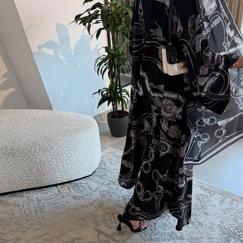 Mavenne Bi – Noir Éclat Abaya