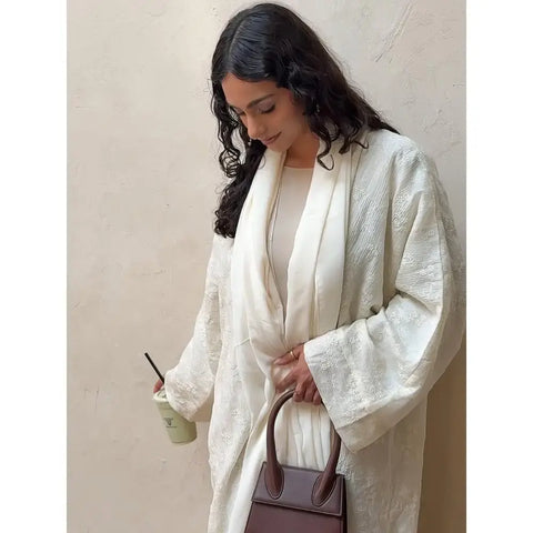 Nour Élégance Textured Abaya- Mavenne Bi