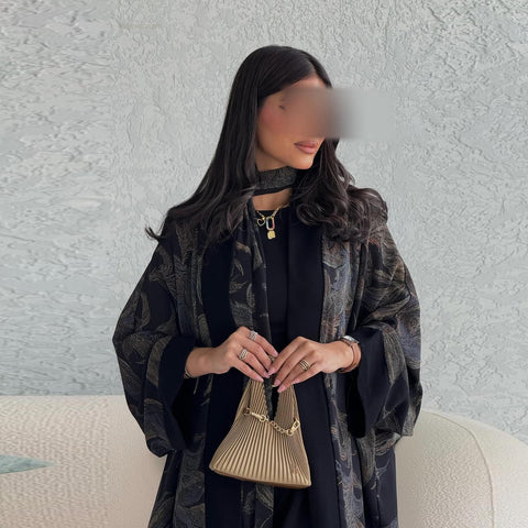 Noir Botanique Flow Abaya- Mavenne Bi