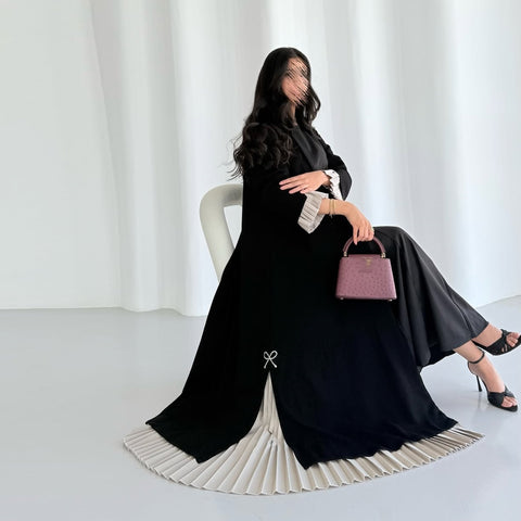 Mavenne BI – Pleated Grace Abaya