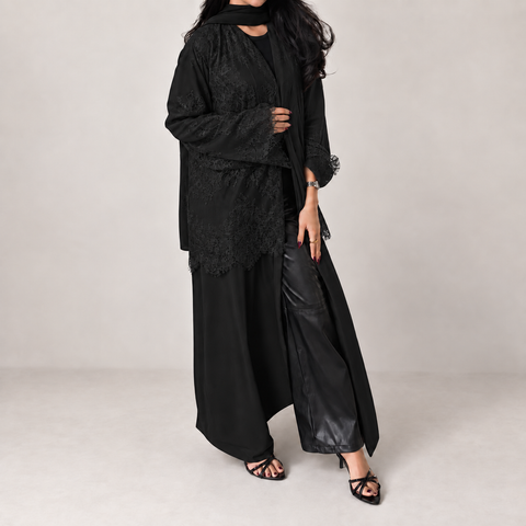 Black Élégance Lace Abaya Set- Mavenne Bi