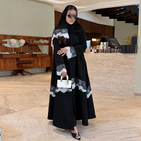 Étoile Lace Abaya Set- Mavenne Bi