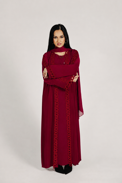 Crimson Étoile Abaya Set- Mavenne Bi