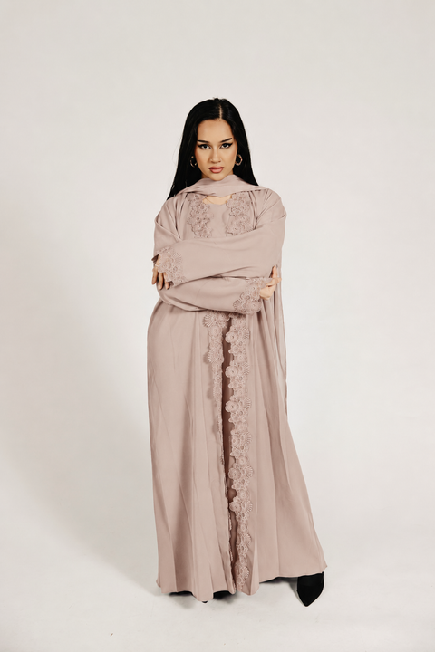 Azure Élan Abaya Set Nude Pink- Mavenne Bi