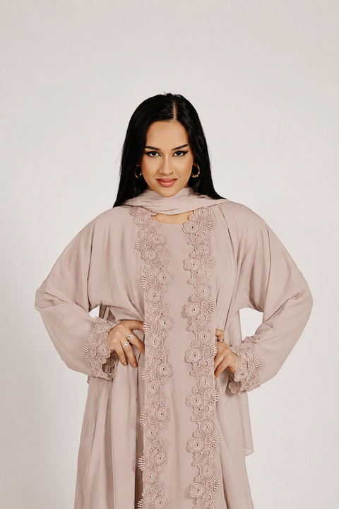 Azure Élan Abaya Set Nude Pink- Mavenne Bi